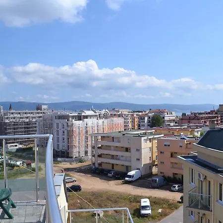 Apartament One-bedroom Sunny Holiday-eh *